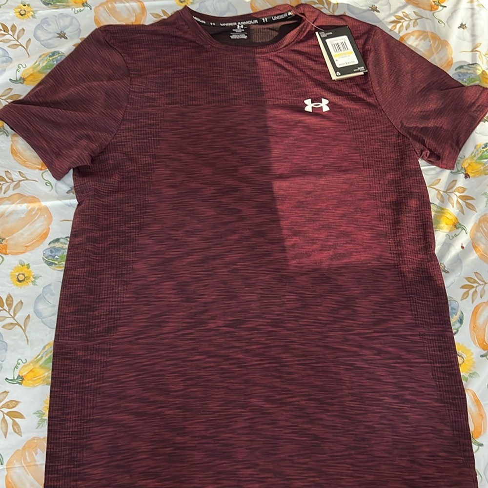 Mens under armor shirt